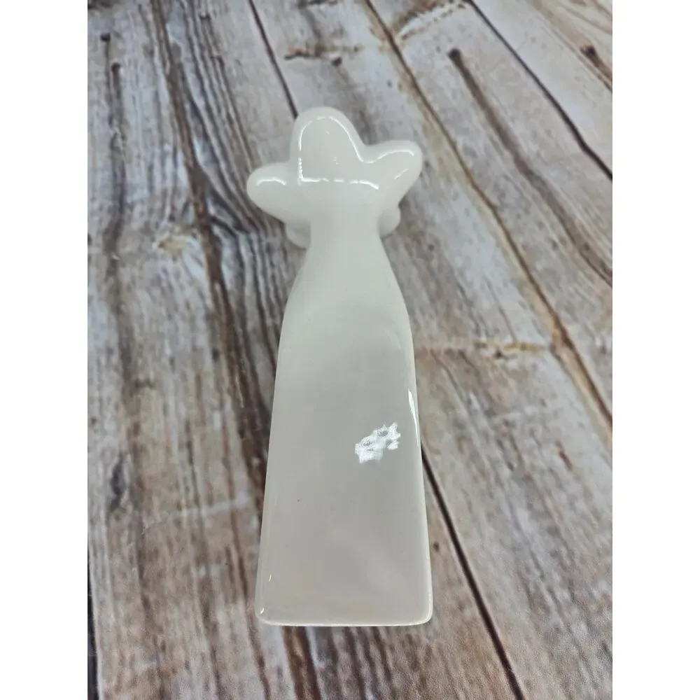 Grasslands Road Flower Shaped Bud White Vase With Blue Flower